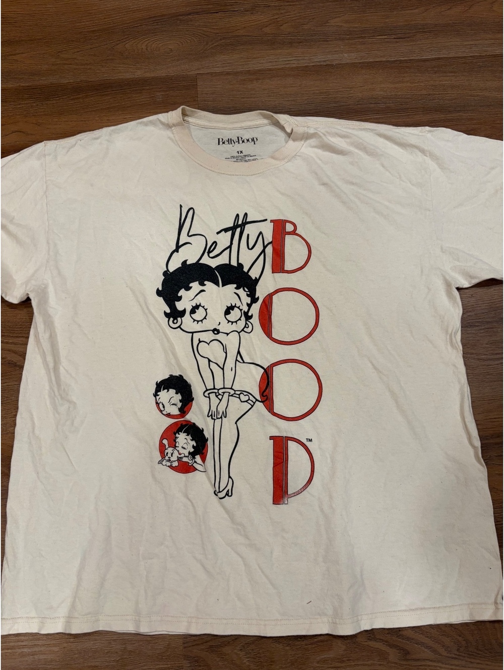 Betty Boop white graphic T-shirt
